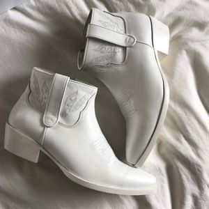 Anine Bing Axel White Boots.